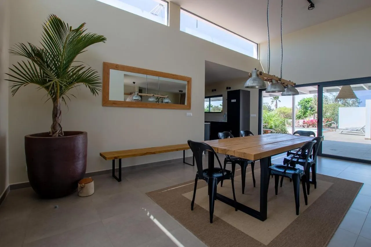 North Shore Villas Lajares, Villa Alegre 30A İspanya