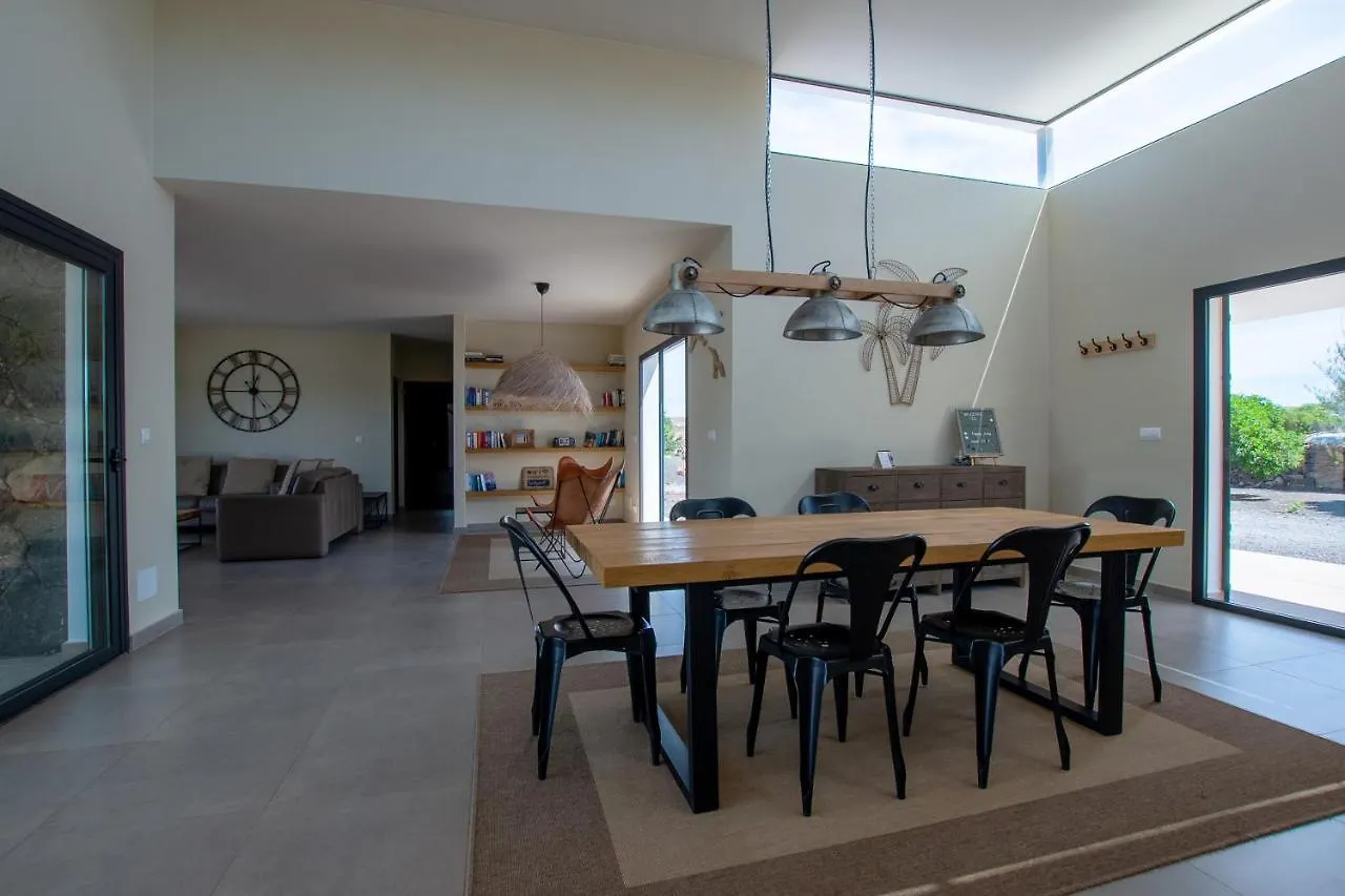North Shore Villas Lajares, Villa Alegre 30A