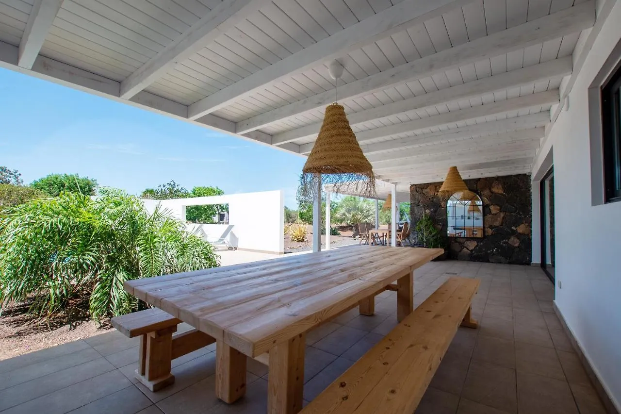 North Shore Villas Lajares, Villa Alegre 30A